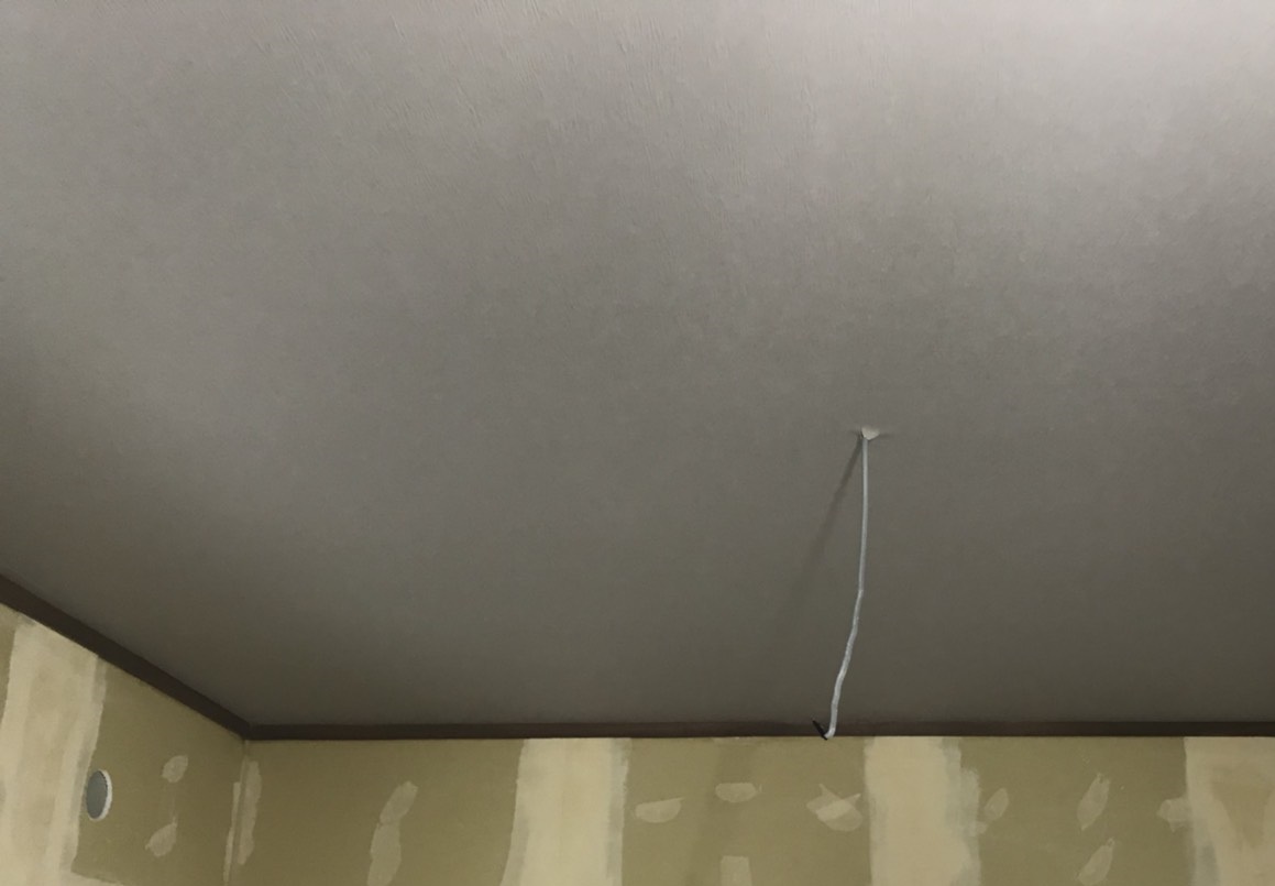 第２０５５回：クロス張り始まりました