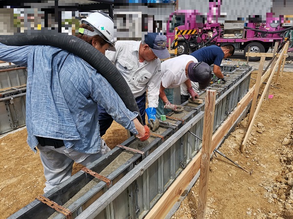 第３０４５回：『上田尻の家』基礎工事～立ち上がりコンクリート打設～