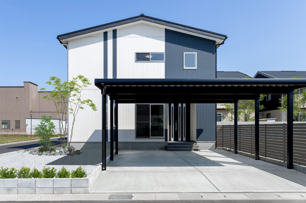 モノトーンの大空間リビングの家｜柏崎市三和町｜コンテスト受賞 | 株式会社 第一建築業｜柏崎市の注文住宅、リフォーム、新築一戸建て