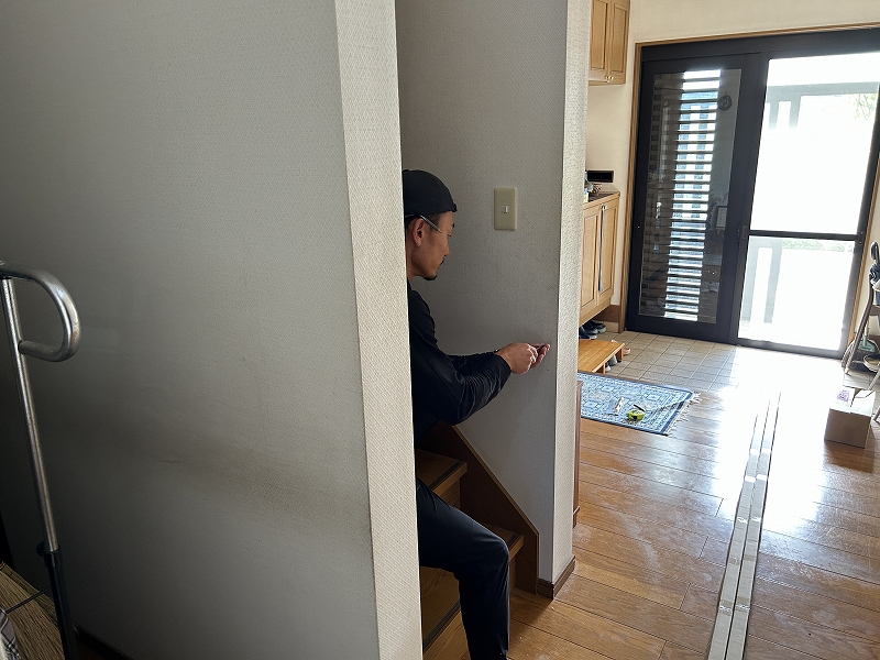 第３６７０回：階段とトイレの手すりの取り付け工事