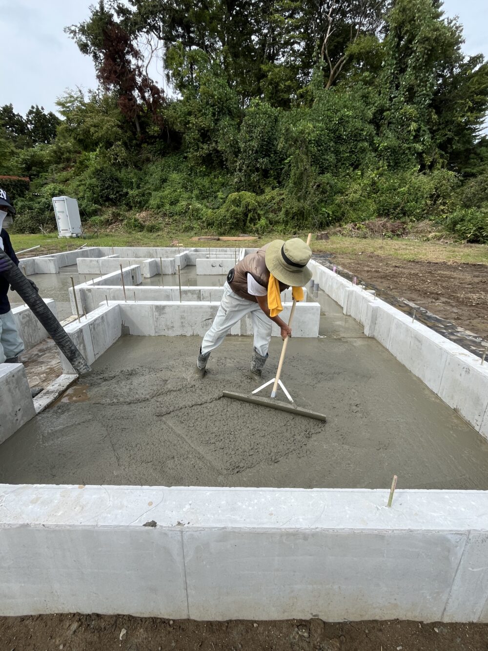 第３６７７回：『岩上の家』基礎工事～防湿コンクリート打設～