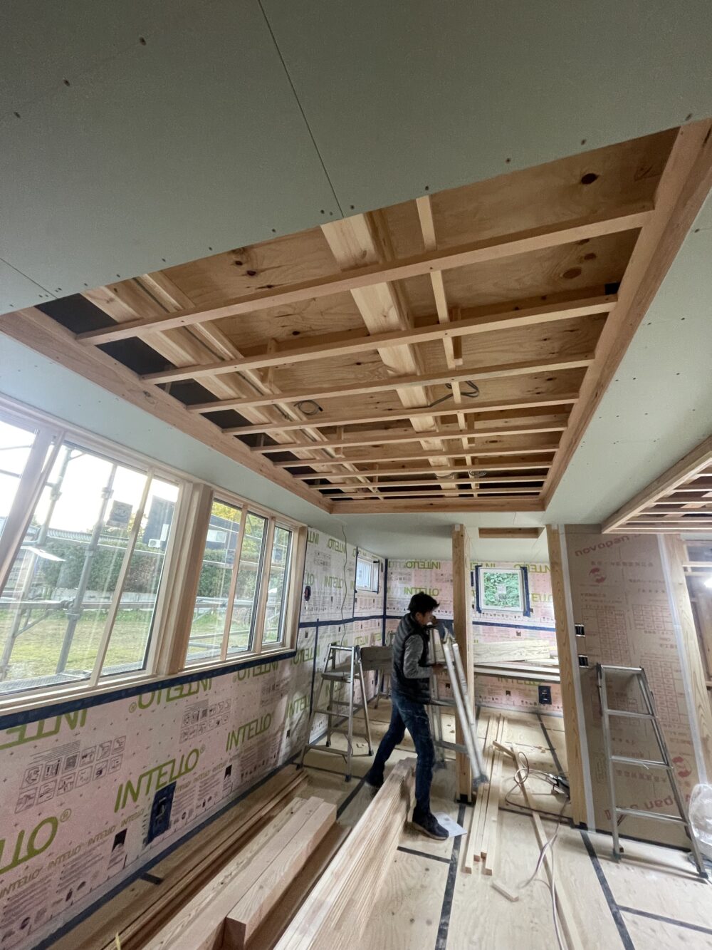 第３６９７回：『岩上の家』杉板の天井仕上げ