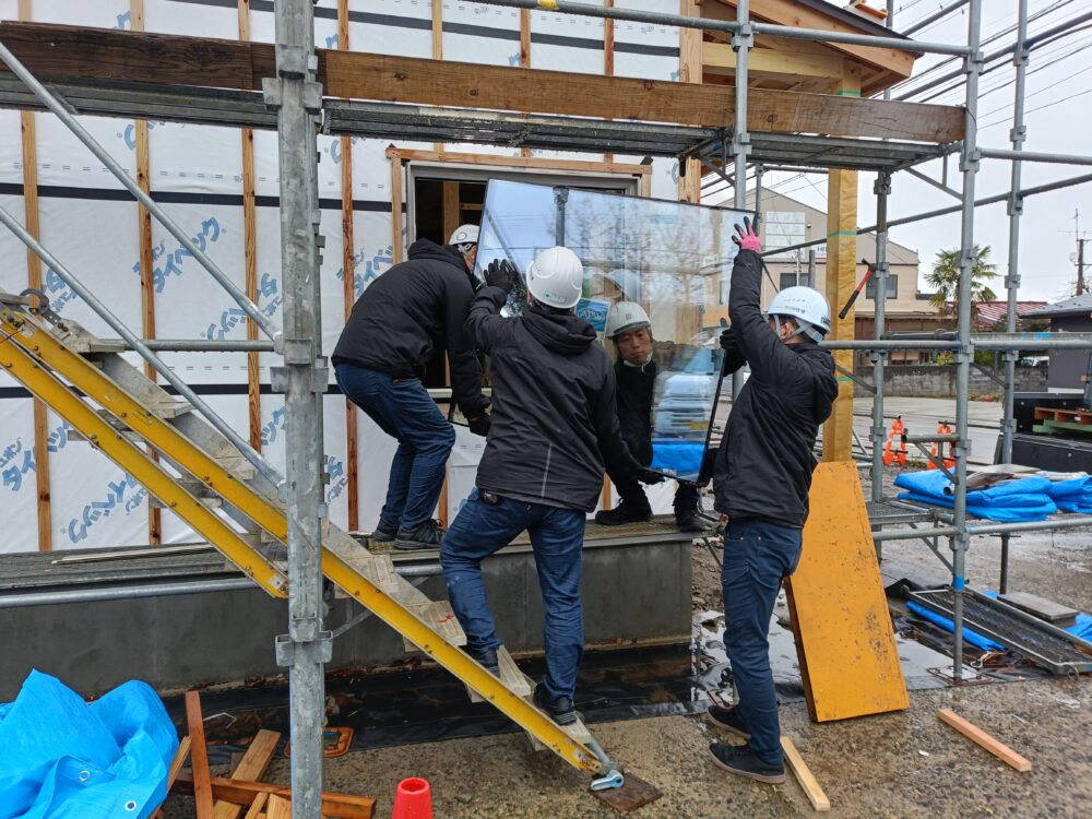 第３７１２回：『安田の家』外壁下地と窓の取付